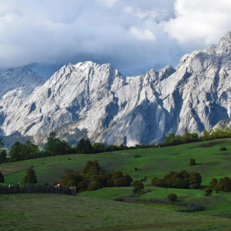 summer-snow-mountains-shangri-la-yunnan