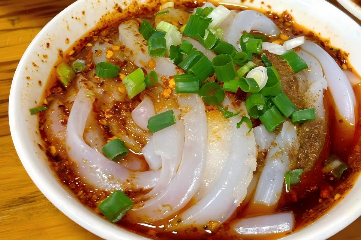 Sichuan liangfen noodles