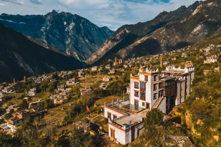 Traditional Jiarong Tibetan architecture in Zhonglu Village, Danba